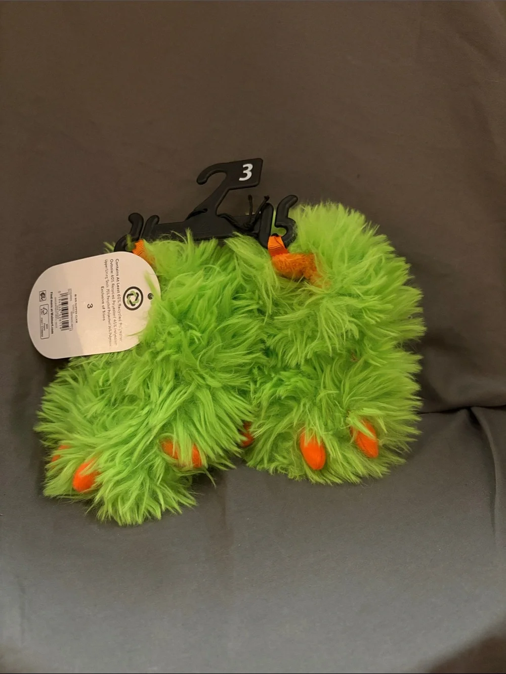 wonder nation Green Fuzzy Monster Slippers with Orange Claws - Size 3 NWT SDR